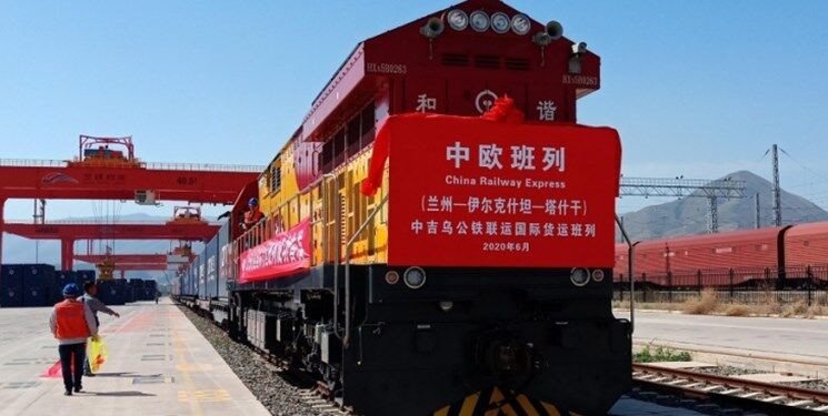 Ein Vorzeigeprojekt: Eine neue Eisenbahnlinie soll die Stadt Bayan Nur im Norden Chinas mit Teheran verbinden