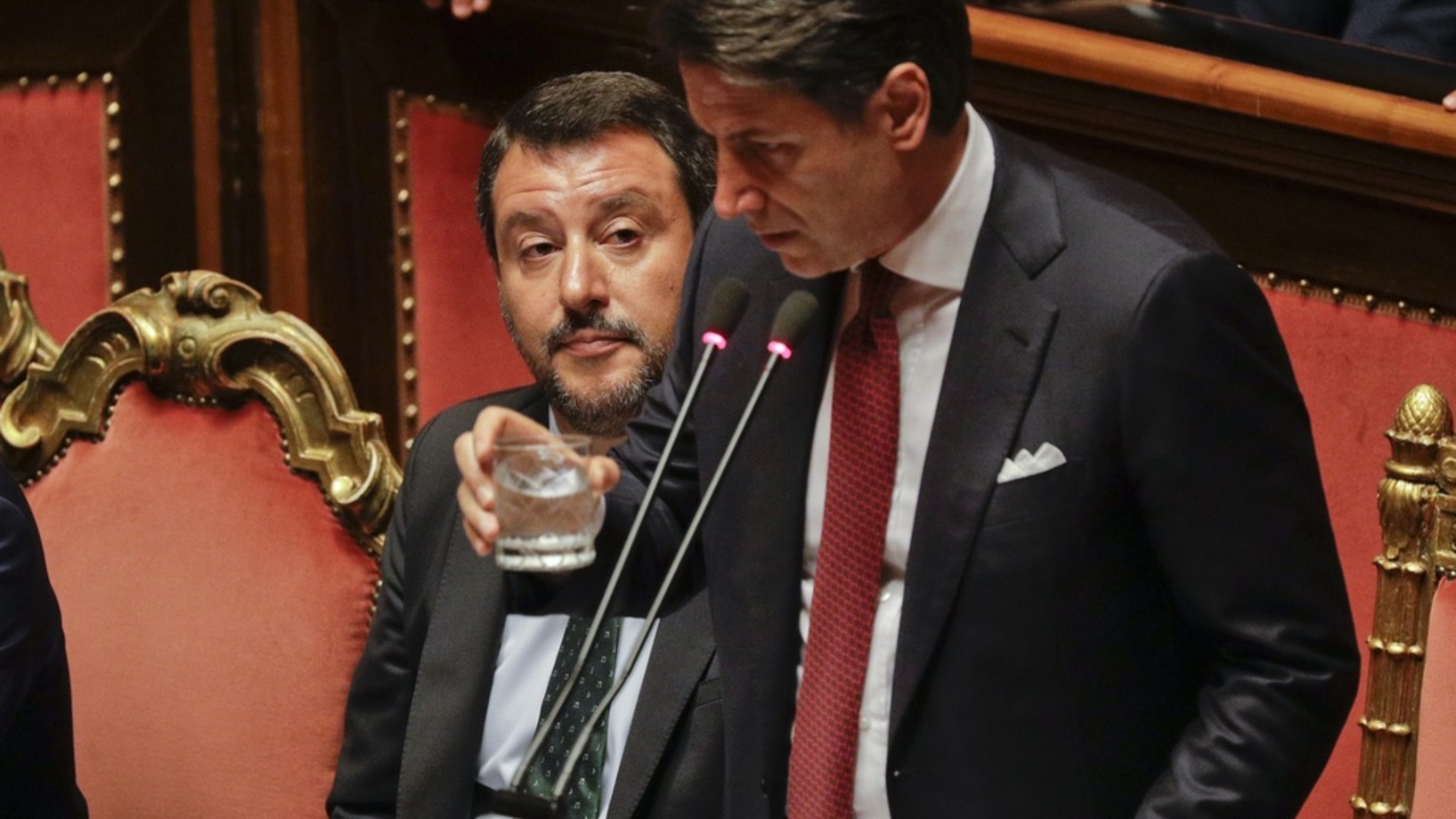 Matteo Salvini und Giuseppe Conte am Dienstagnachmittag im Senat (Foto: Keystone/AP/Gregorio Borgia) 