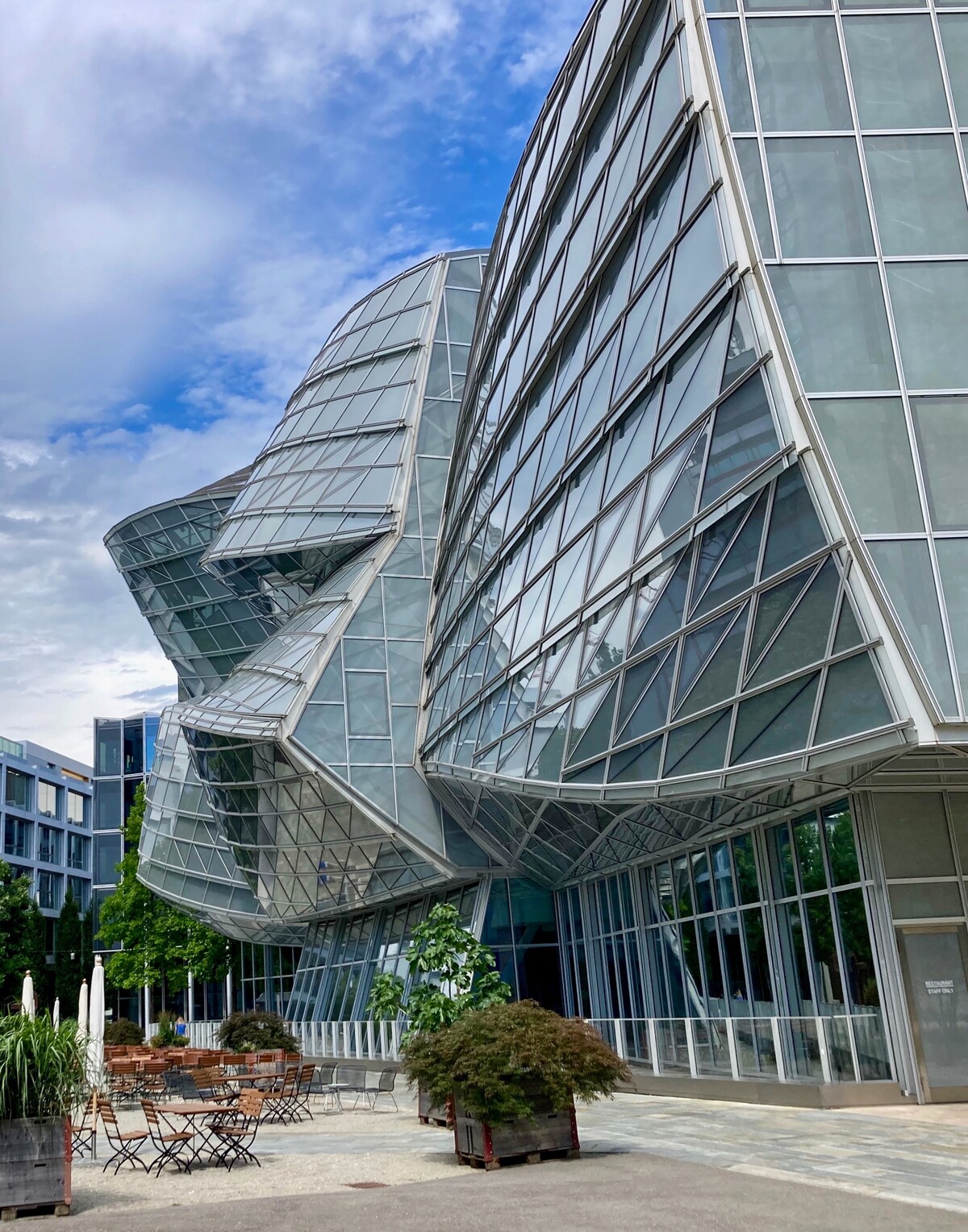 Novartis-Campus, Frank-Gehry-Bau 