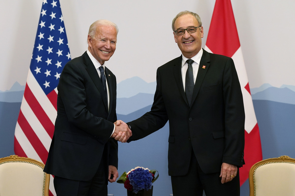 Biden und Parmelin im Genfer Hotel Intercontinental (Foto: Keystone/AP/Patrick Semansky) 