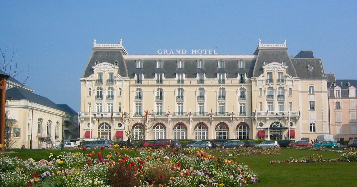 Grand Hotel Cabourg (Foto: Wikimedia)