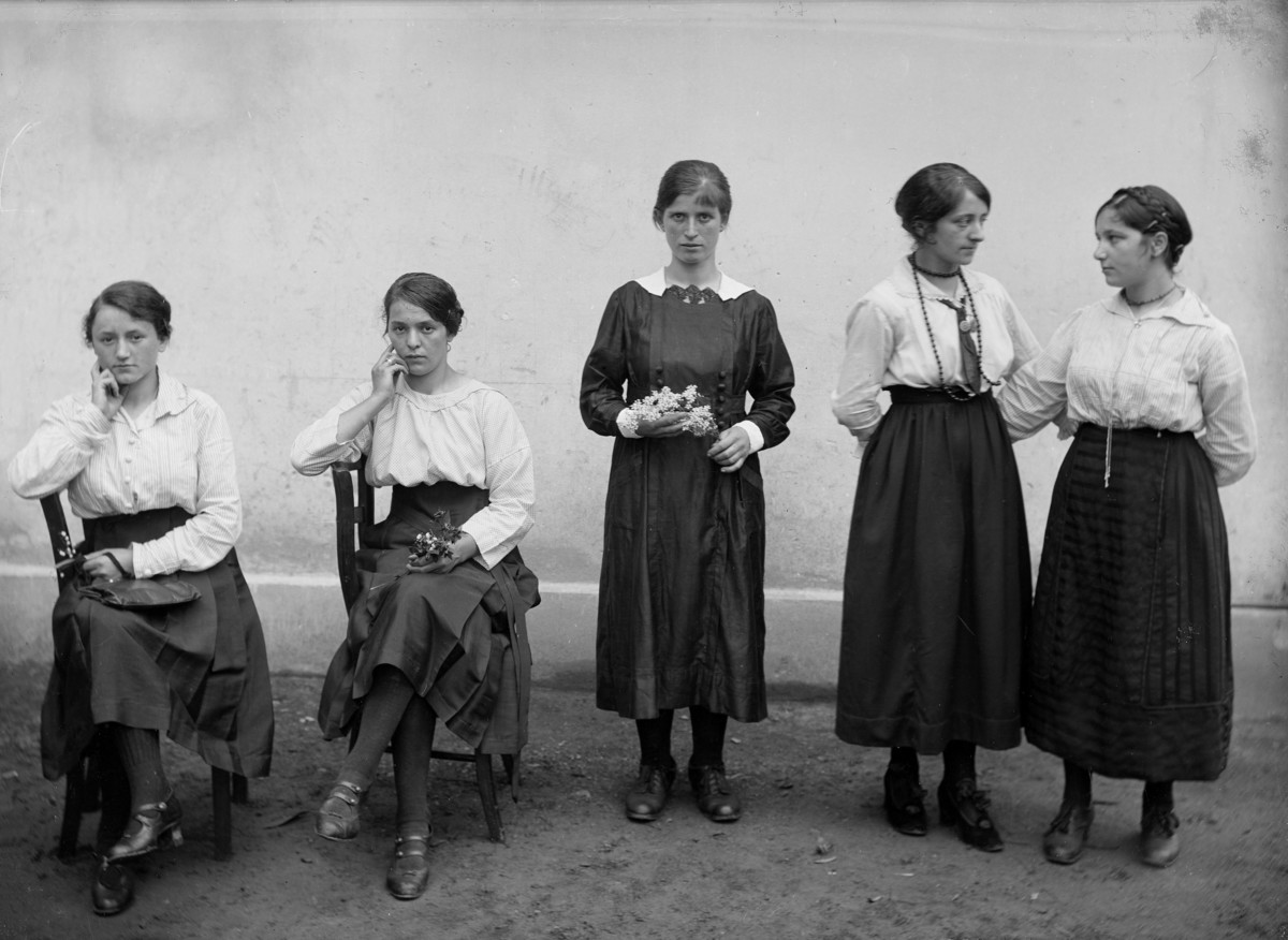 Arbeiterinnen der Schokoladenfabrik Cima Norma, Dangio-Torre, © Fondazione Archivio Fotografico Roberto Donetta, Corzoneso