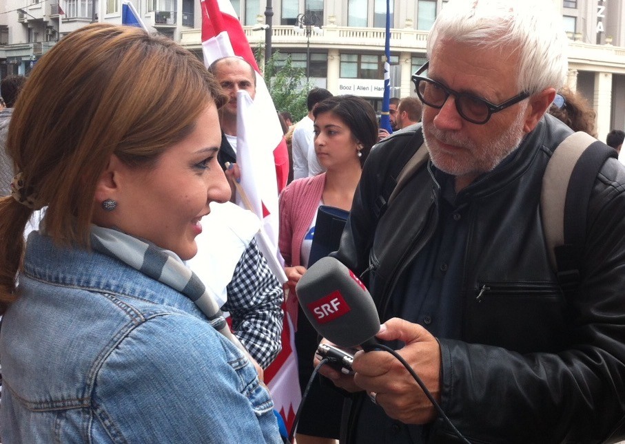 Interview mit einer georgischen Studentin bei einer Demonstration in Tbilissi