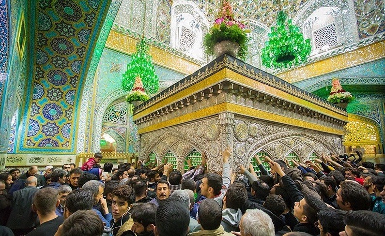 Jährlich besuchen Millionen Menschen den Schrein des achten schiitischen Imam Reza