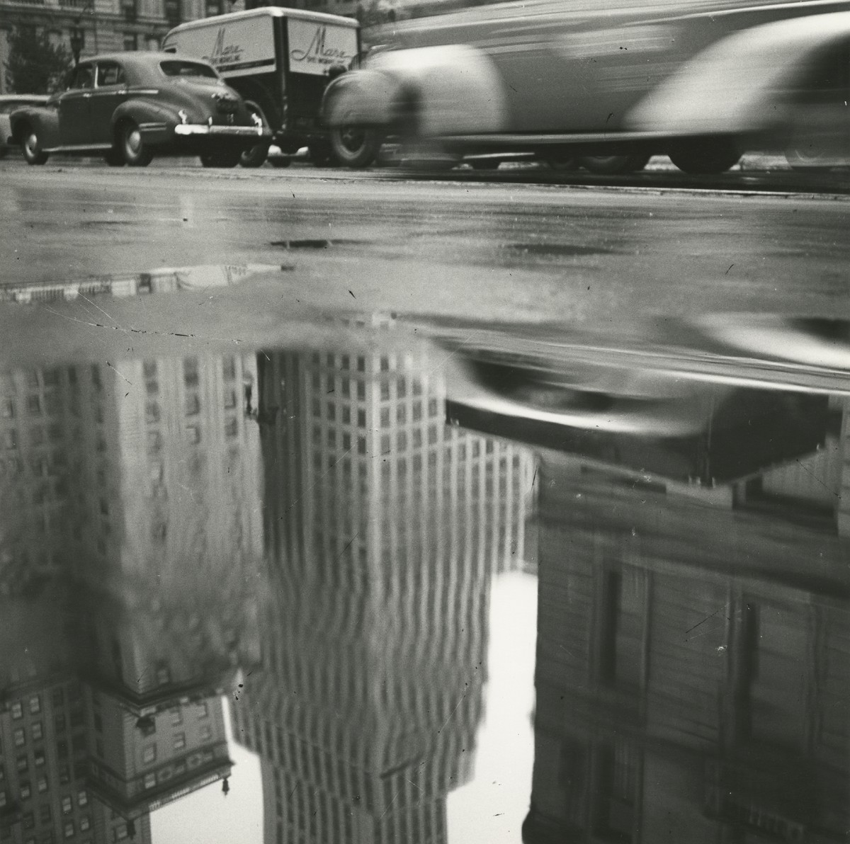 Robert Frank, New York City, 1948
© Andrea Frank Foundation; courtesy Pace/MacGill Gallery, New York