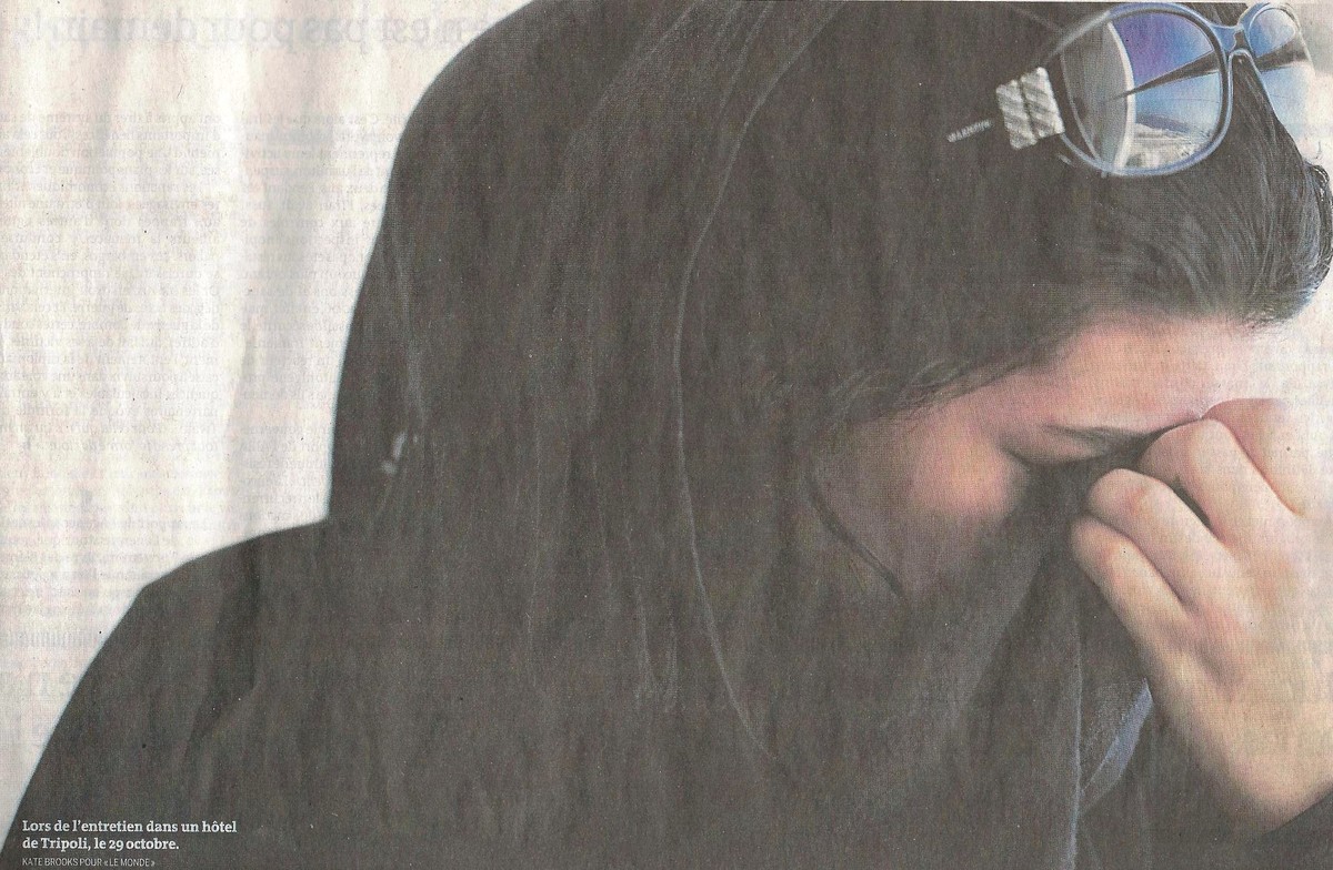 "Safia" während des Interviews in einem Hotel von Tripolis, 29. Oktober 2011: "Warum hast du mich vergewaltigt, geschlagen?" Bild "Le Monde".