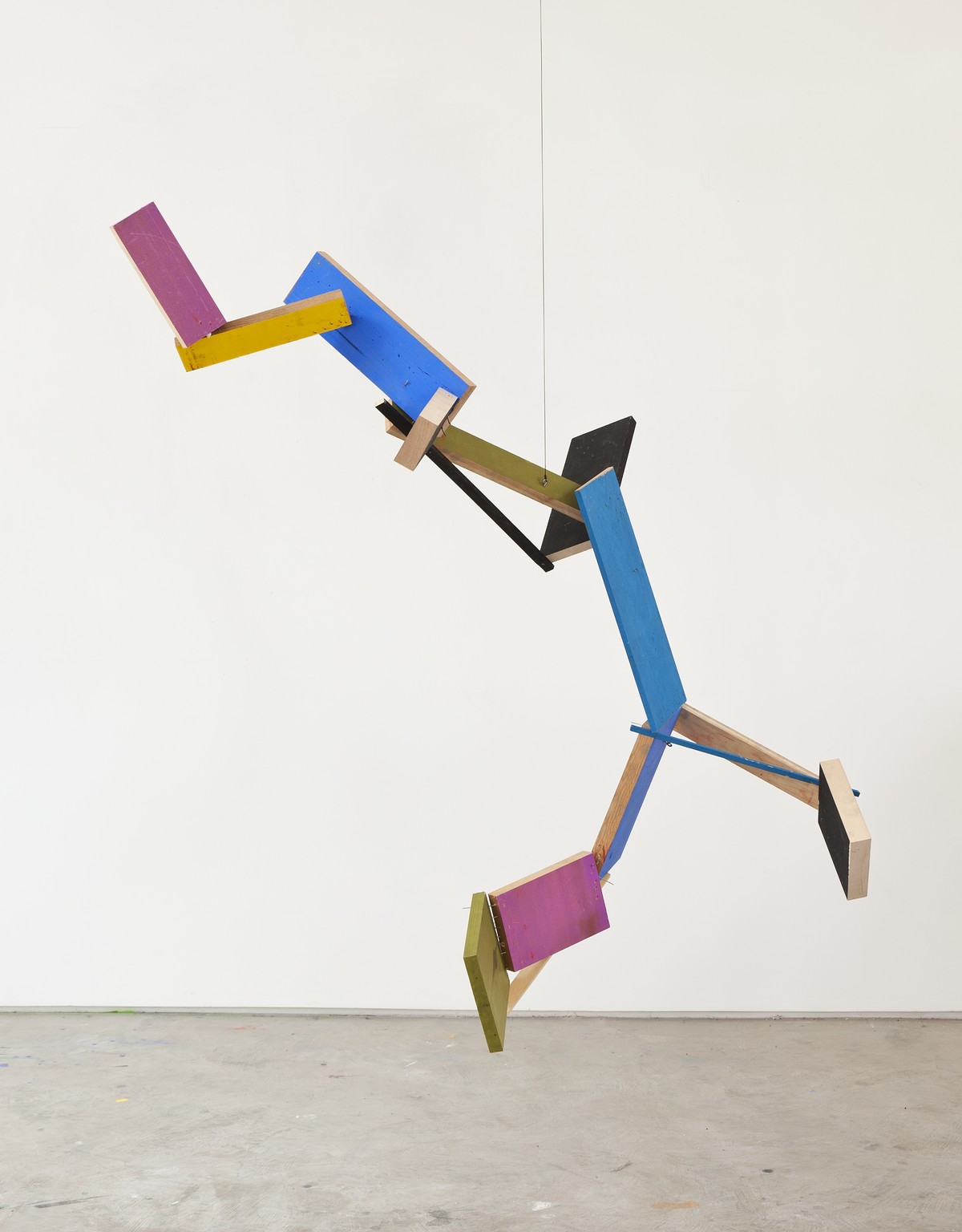 Joel Shapiro: Untitled, 2014, Kaseinfarbe auf Holz, © Joel Shapiro Studio, Long Island City, NY, © ProLitteris