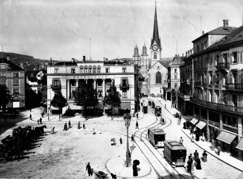 Paradeplatz (Bild: J. de Roche, Archiv Tram-Museum, Zürich)