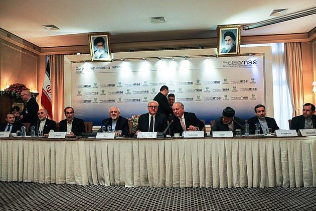 Ex-Außenminister Franz W. Steinmeier (Mitte) in Teheran – Genschers Politik der guten Beziehungen zur Islamischen Republik wurde fortgesetzt (Foto: farsnews.com)