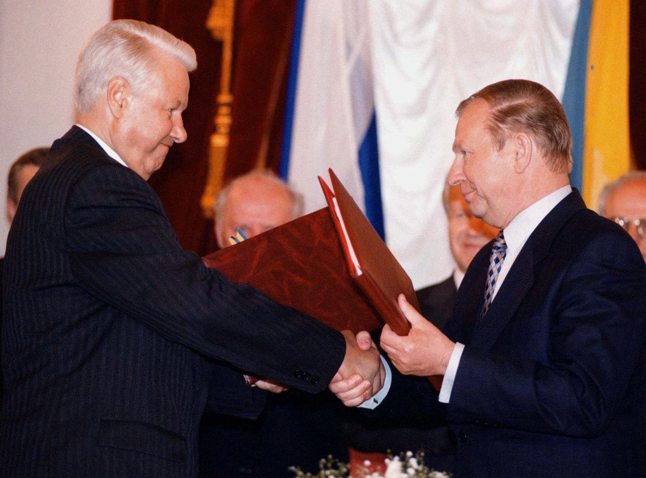 Jelzin, Kutschma