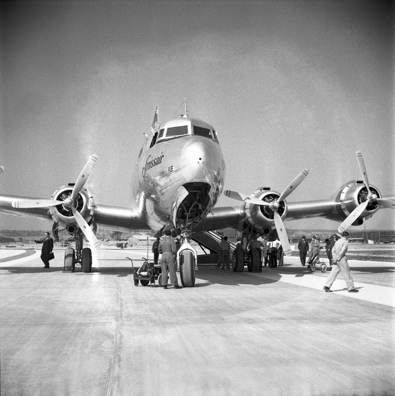 Kloten, DC-4