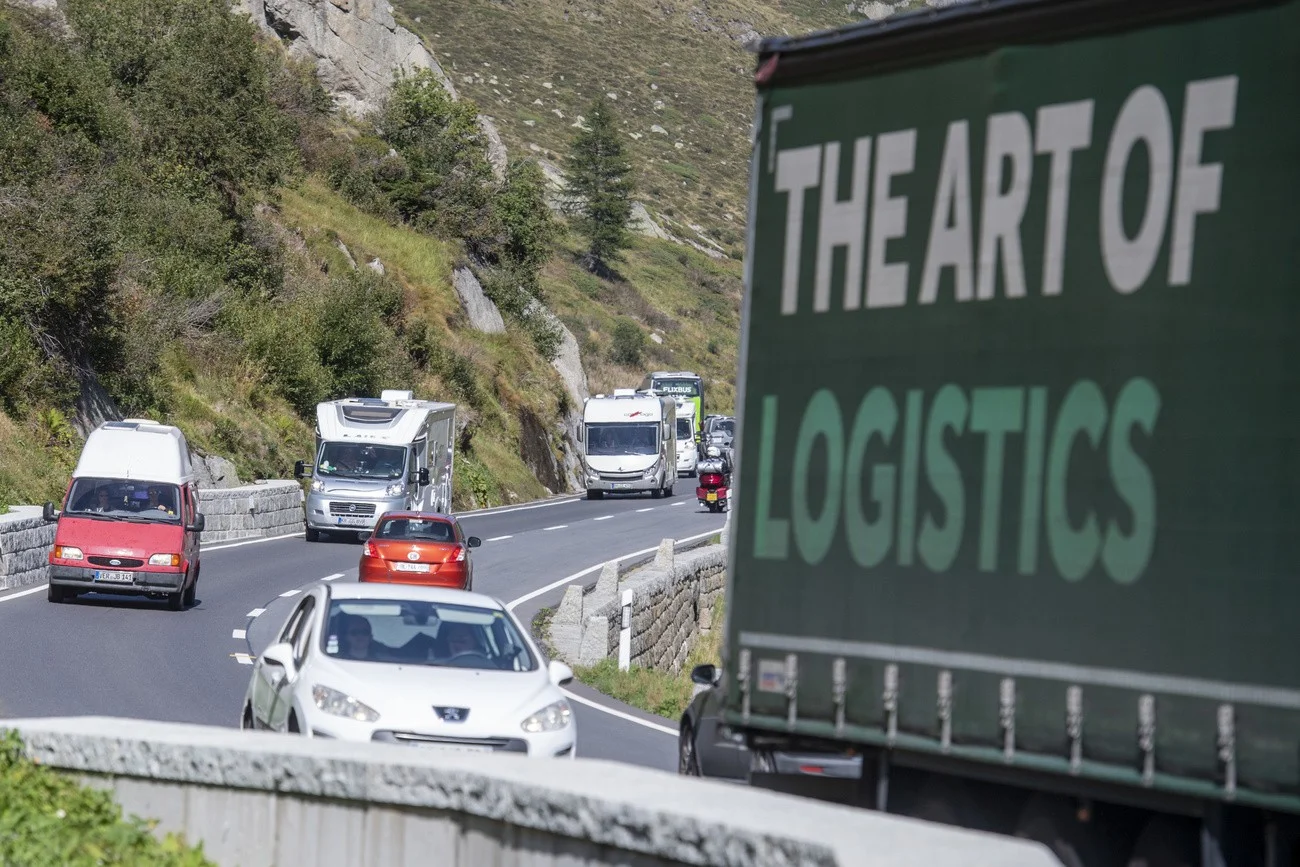 Gotthardpass, Verkehr
