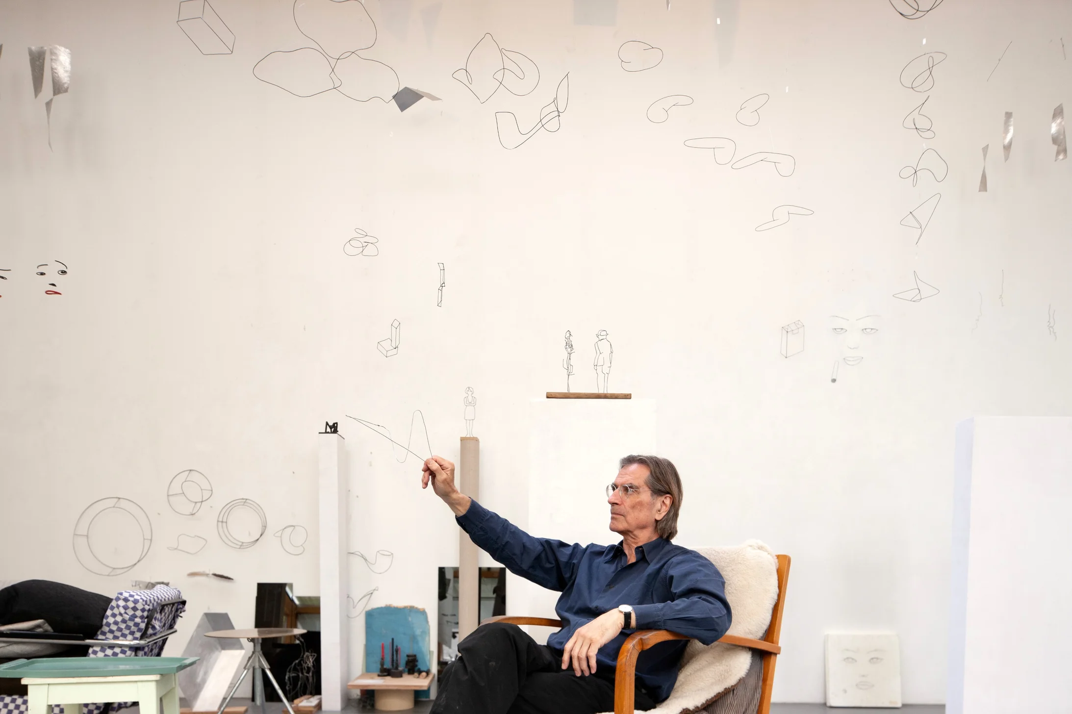 Raetz in seinem Atelier