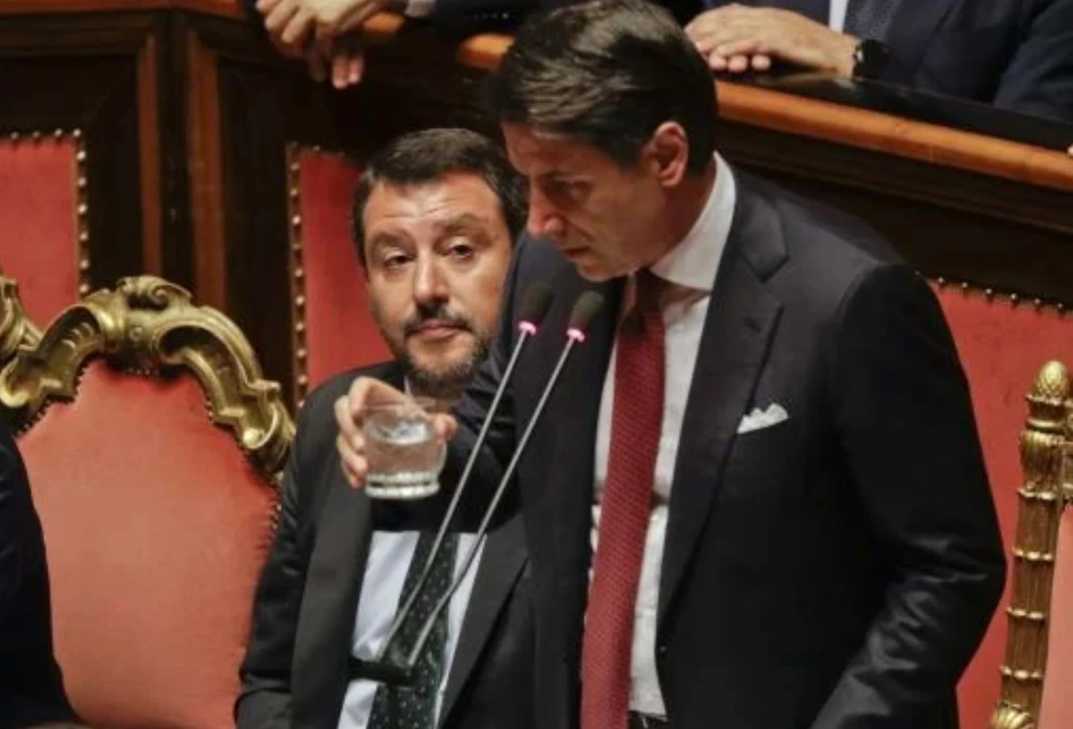 Cinque Stelle, Lega