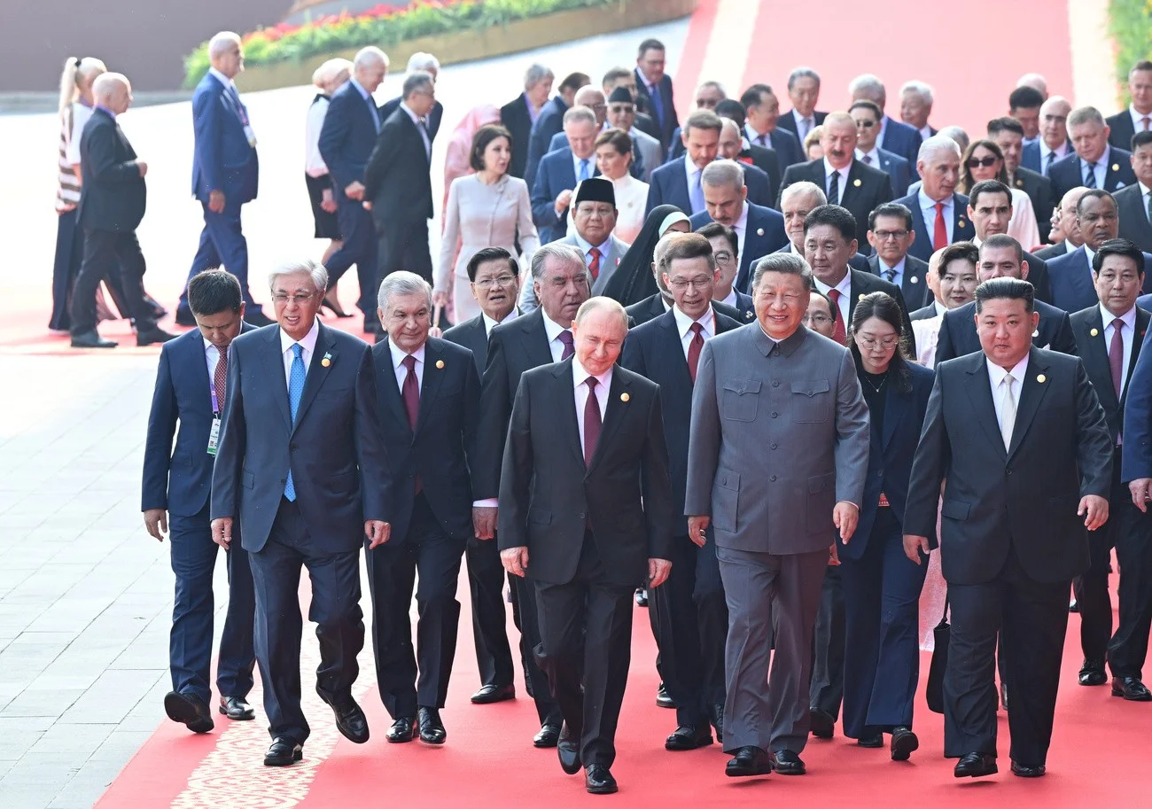 Xi Jinping, Putin und andere Gäste in Peking