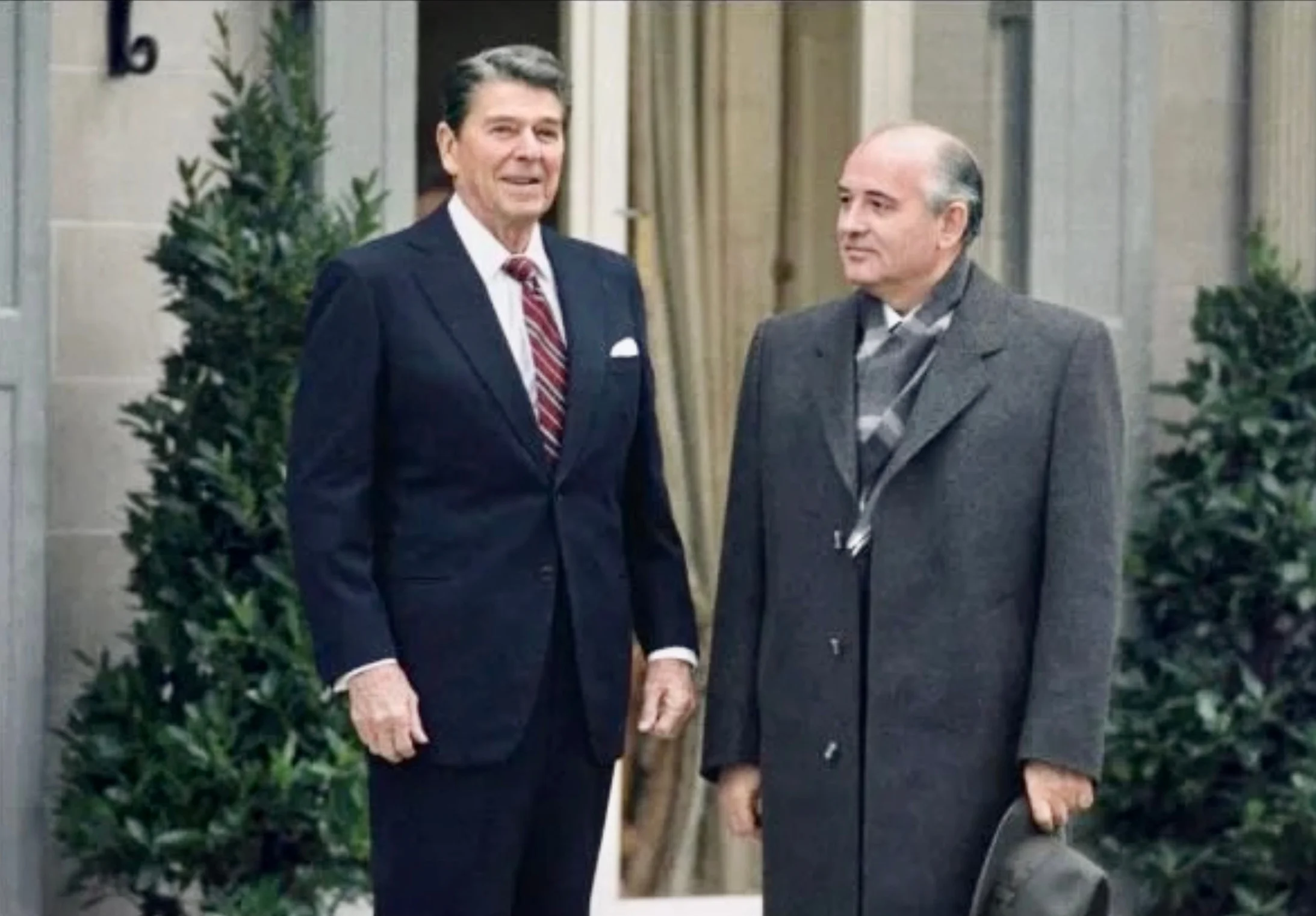 Reagan, Gortbatschow