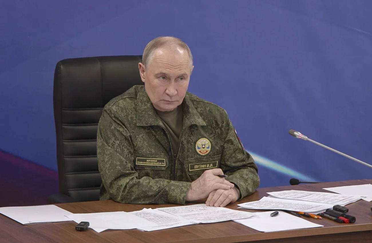 Putin bei russischen Truppen in der Ukraine