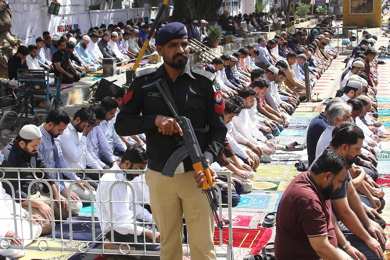 Fastengebet in Karachi, Pakistan 