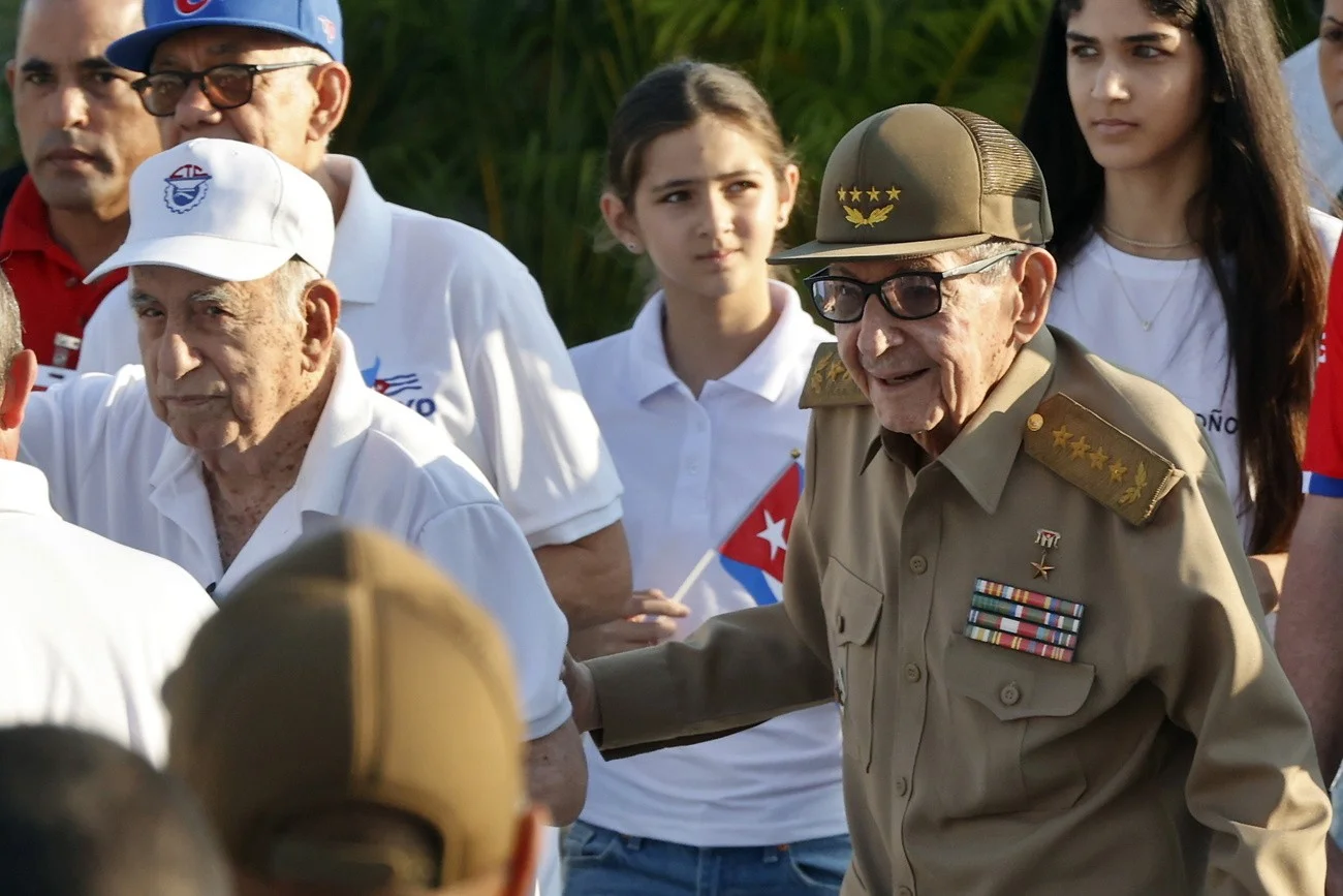 Diaz-Canel, Castro