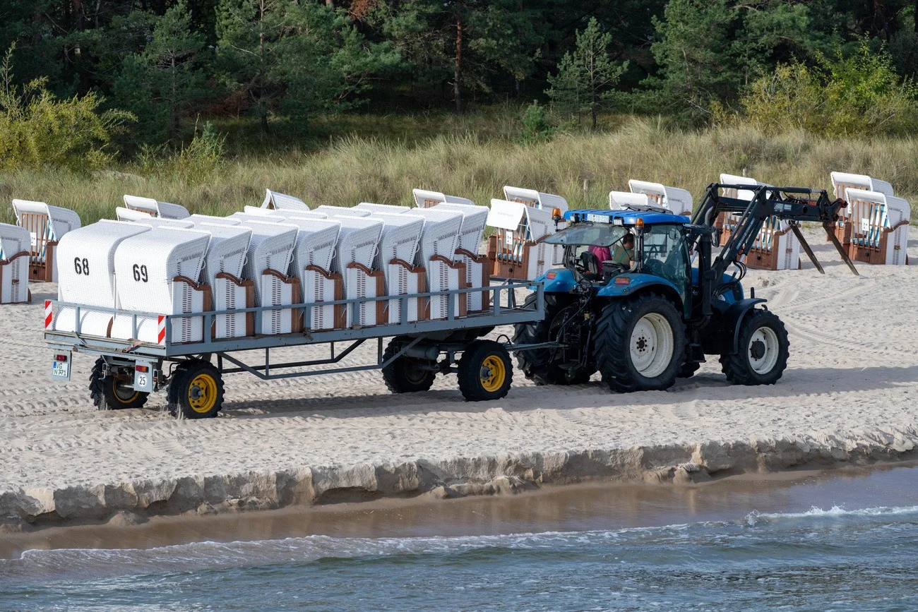 Abtransport Strandkörbe, Ostsee