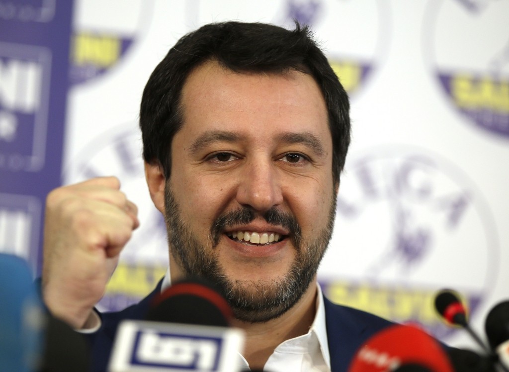 Lega-Chef Matteo Salvini am Montagmorgen in Mailand: „Wir haben das Recht und die Pflicht zu regieren.“ (Foto: Keystone/AP/Luca Bruno)

