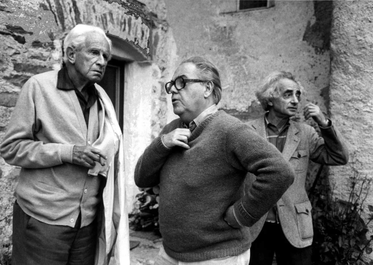 Der inksgerichtete Schweizer Publizist, Verleger und Buchhändler war Herausgeber der Zeitschrift „Zeitdienst“ und Mitgründer der Stiftung Salecina, eines selbstverwalteten Ferien- und Bildungszentrums bei Maloja im Oberengadin. Im Bild: Pinkus (rechts) mit Herbert Marcuse (links) und Max Frisch. Pinkus war aus der Kommunistischen Partei der Schweiz und später aus der Sozialdemokratischen Partei ausgeschlossen worden. Anschliessend trat er der Partei der Arbeit bei. Das Bild stammt aus dem Jahr 1976. (Foto:…