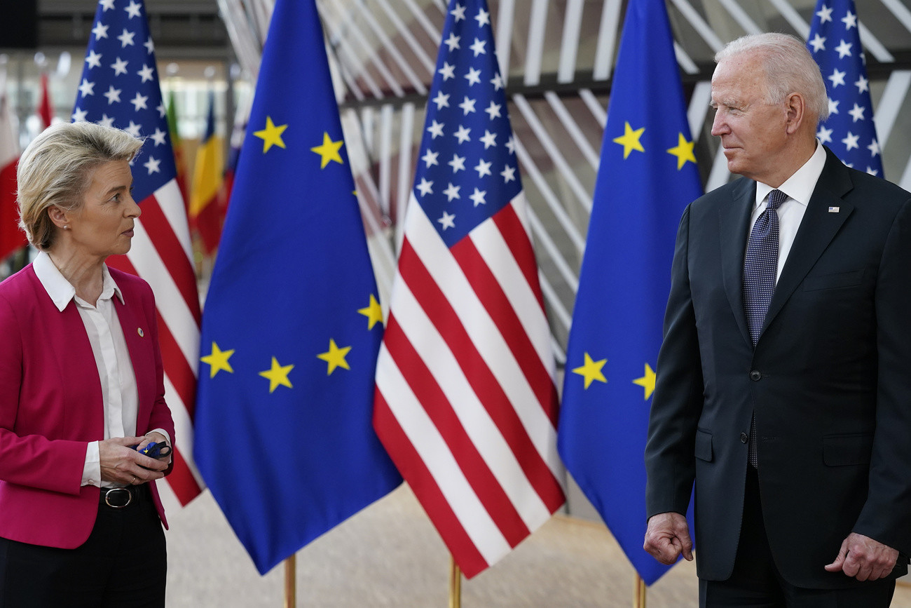Biden mit Ursula von der Leyen am Dienstag in Brüssel (Foto: Keystone/(AP/Patrick Semansky) 