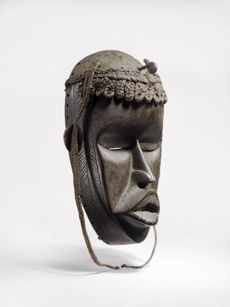Weibliche Maske des Stamms der Toma aus Guinea, © musée du quai Branly, Foto Claude Germain
