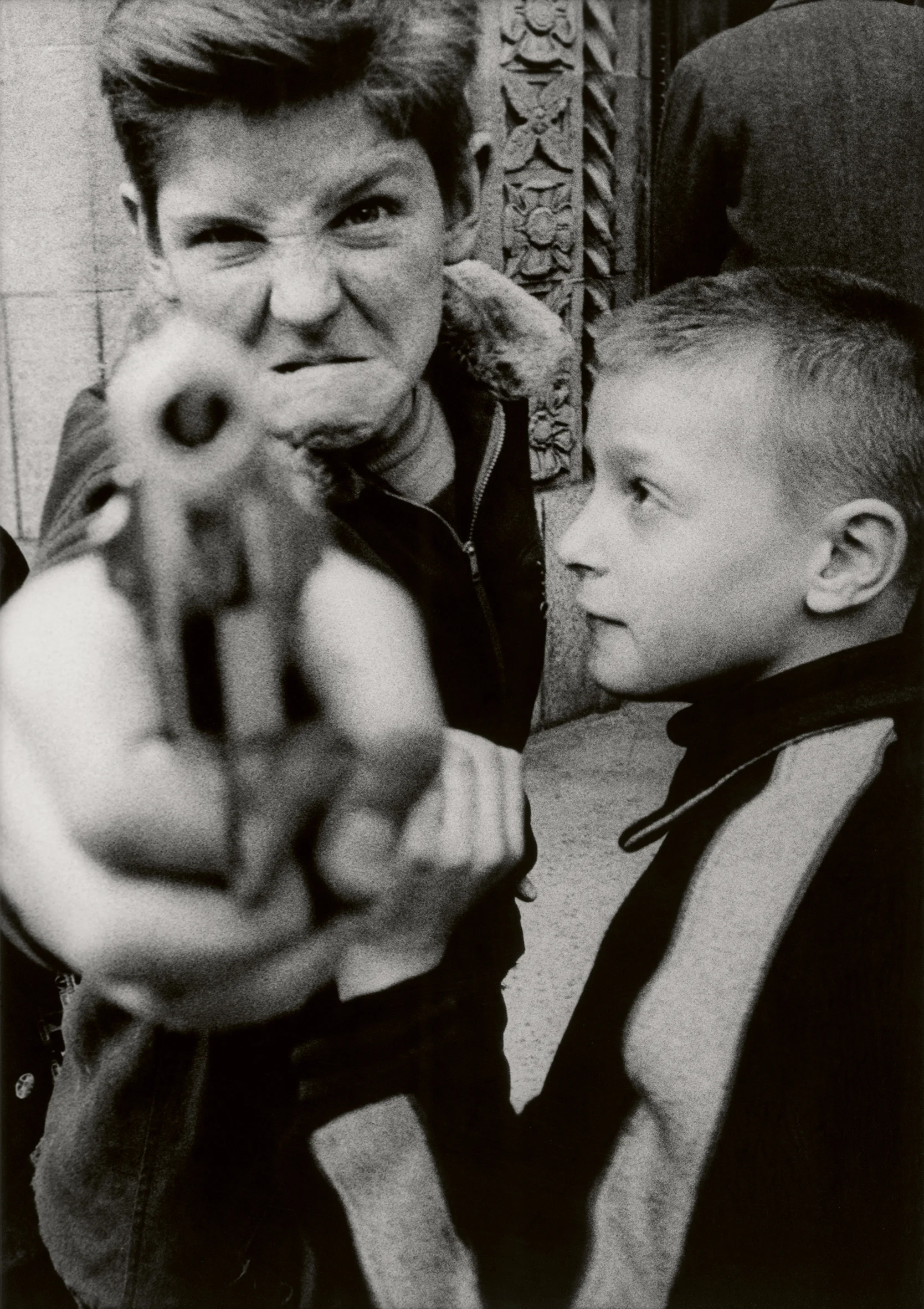 Gun 1, New York, 1955
© William Klein