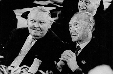 Ludwig Erhard - Konrad Adenauer, München 1961, Foto: Stefan Moses in: Le Moment fugitif. Nimbus, 2014