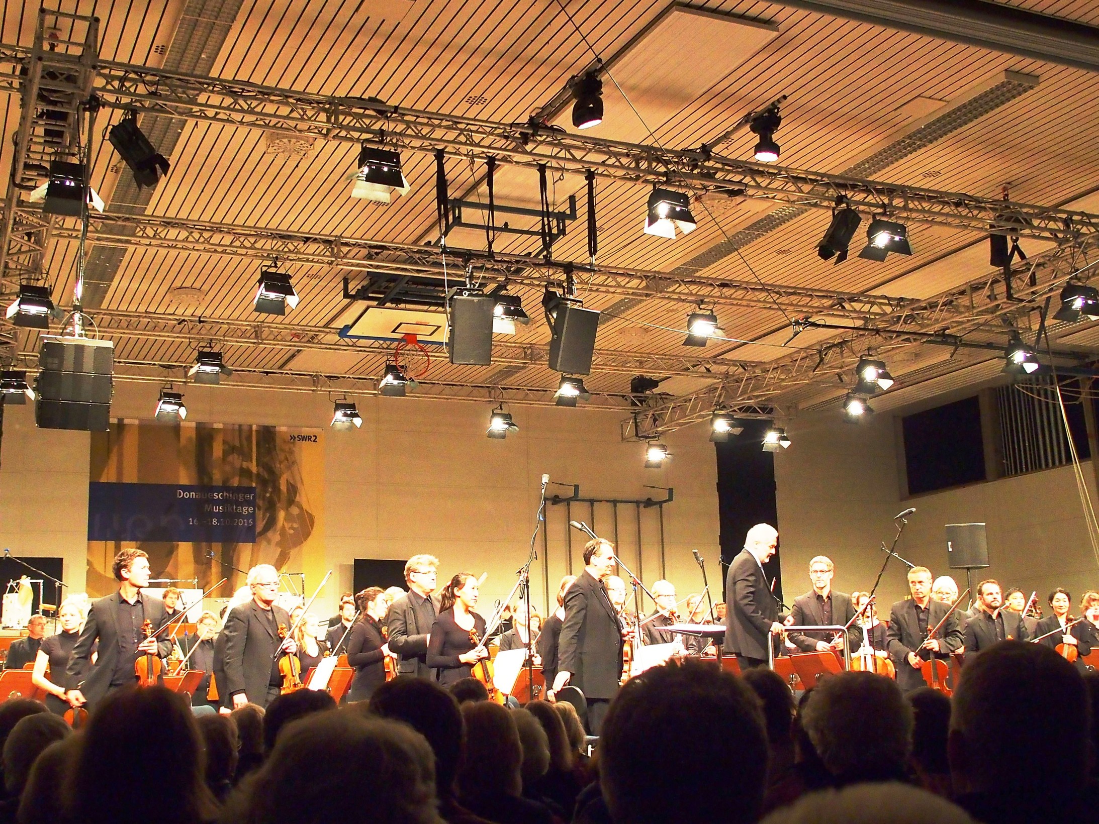 Das SWR Sinfonieorchester unter Peter Eötvös © Journal21.ch 