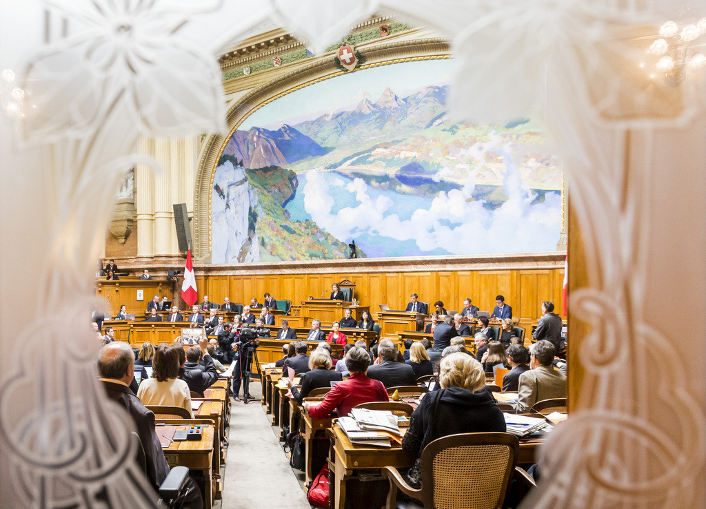 Ein Blick in den Nationalratssaal am Mittwochvormittag (Bild: Keystone/Lukas Lehmann)
