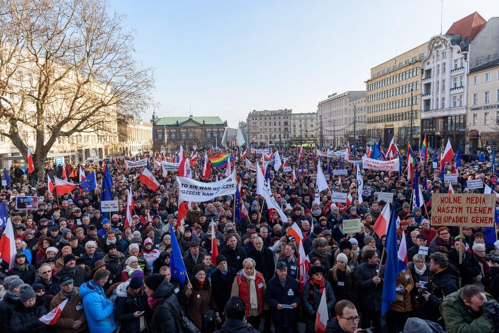 Demonstration am Samstag auf dem Freiheitsplatz in Poznań (Posen). (Foto: Keystone/EPA/Jakub Kaczmarczyk)