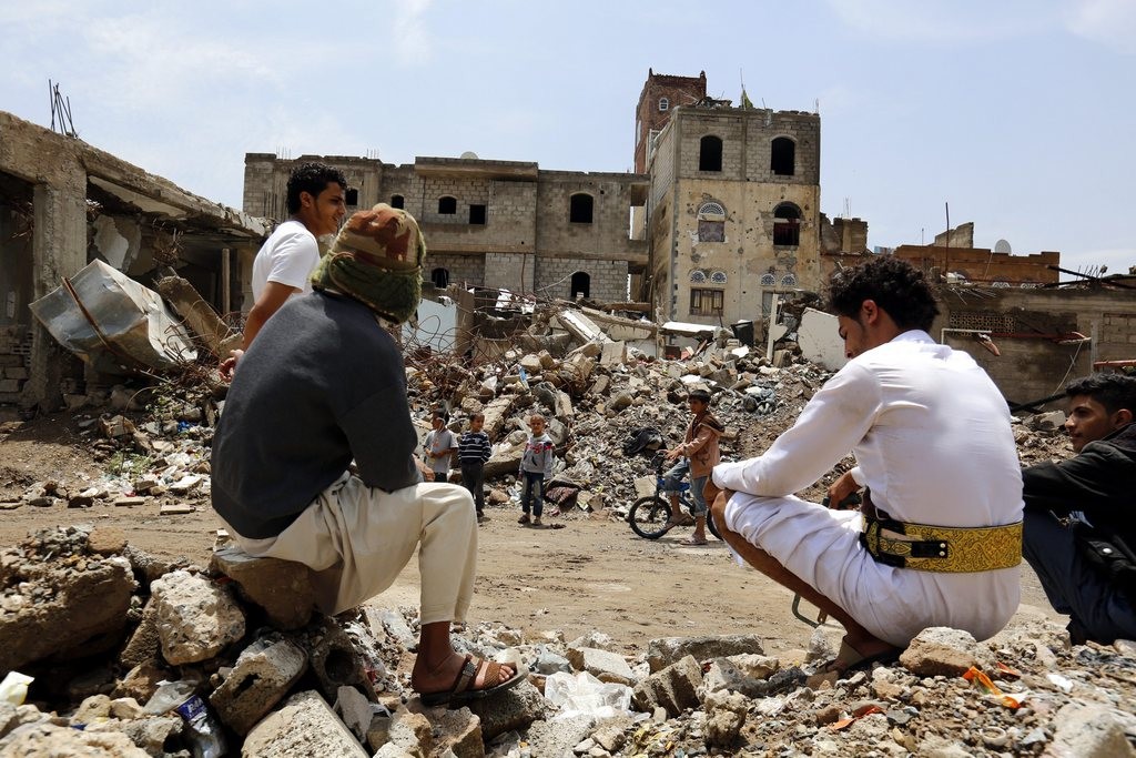 Ein Vorort der jemenitischen Hauptstadt Sanaa, fotografiert am 3. August nach einem saudischen Angriff. (Foto: Keystone/EPA/Yahya Arhab)