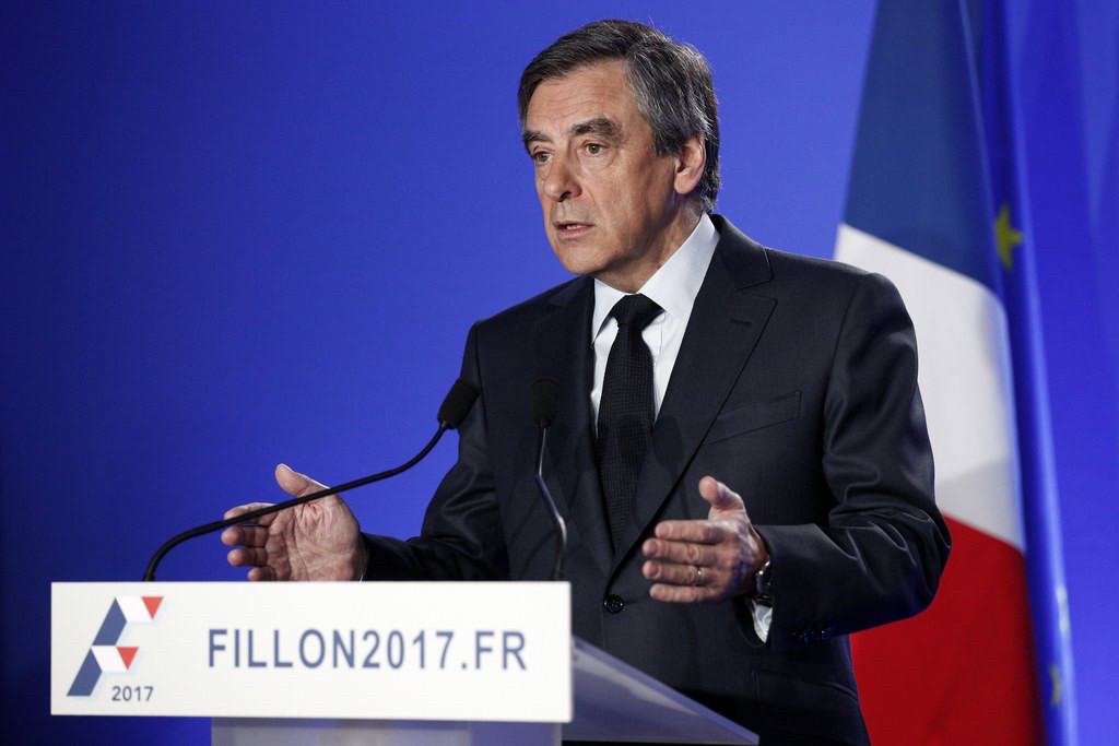 François Fillon bei der Pressekonferenz in seinem Pariser Hauptquartier (Keystone/EPA, Yolan Valat) 