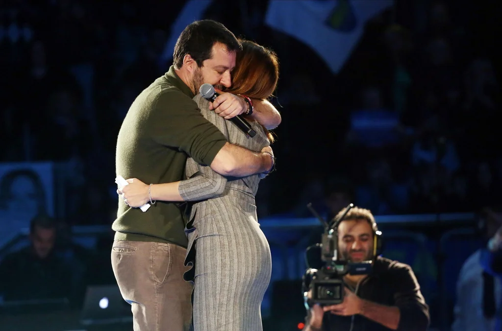 Matteo Salvini mit der Lega-Kandidatin Lucia Borgonzoni (Foto: Keystone/EPA/Giorgio Benvenuti)