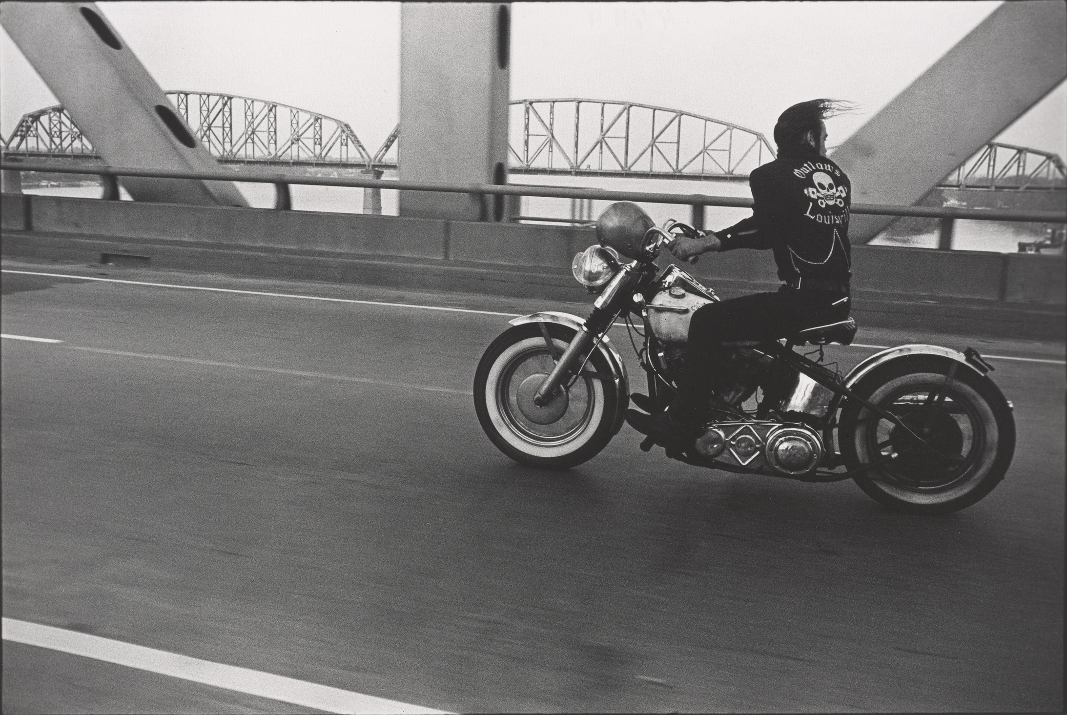 Danny Lyon, Crossing the Ohio River, Louisville, 1966 © Danny Lyon / Magnum
Photos. Courtesy Gavin Brown‘s Enterprise