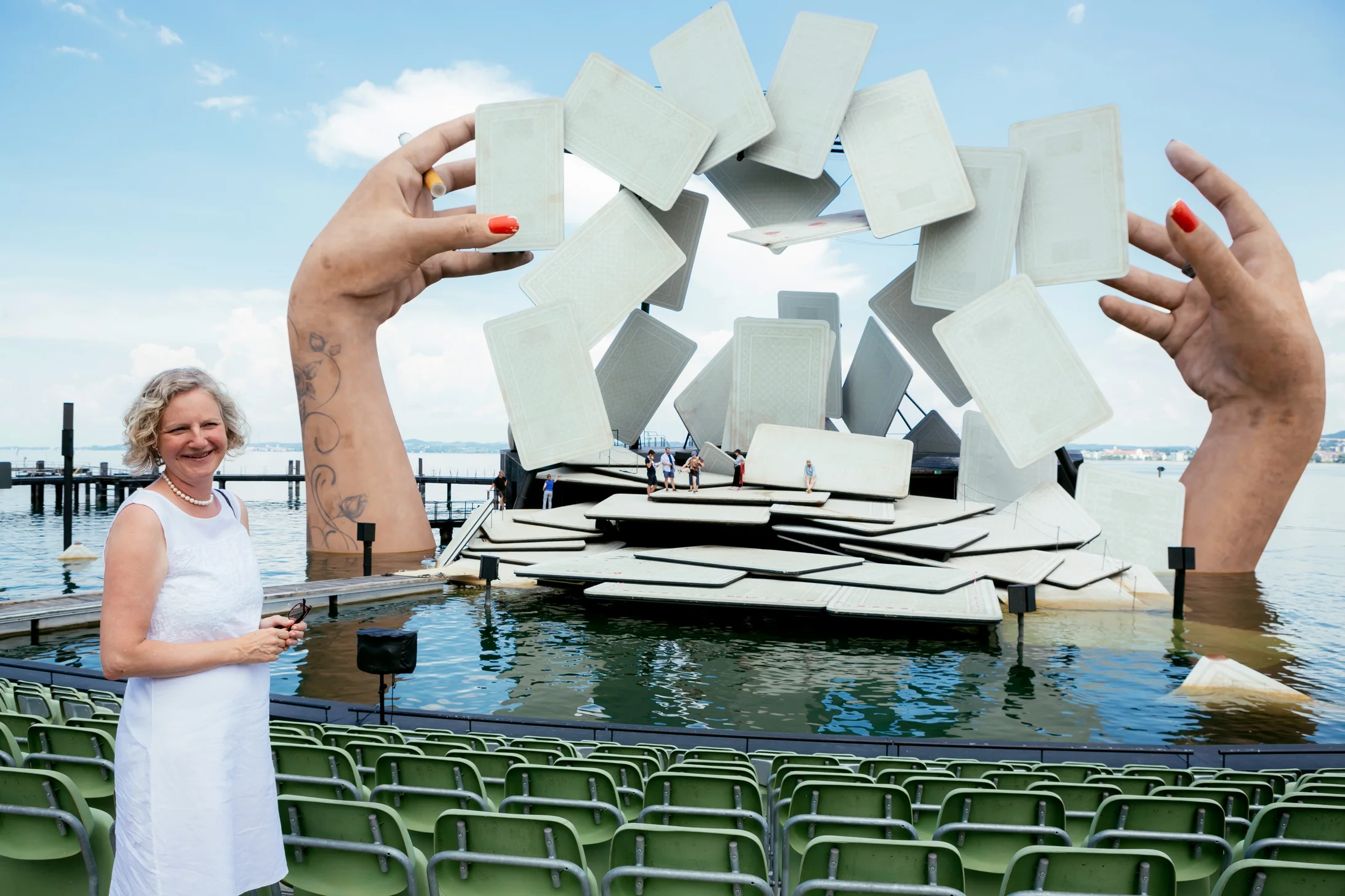 Susanne Schmidt hat gute Karten: «Carmen» auf der Seebühne läuft hervorragend  © Bregenzer Festspiele / Lisa Mathis