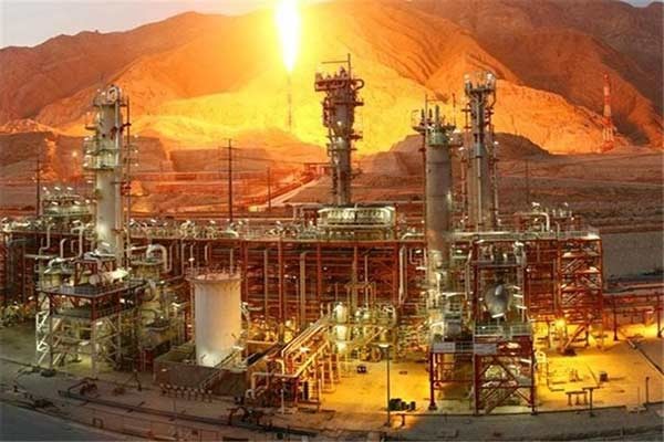 Öl- und Gasförderung im Ölffeld Süd-Pars, im Süden des Iran - eines der Projekte der Organisation „Khatam El-Anbia“
