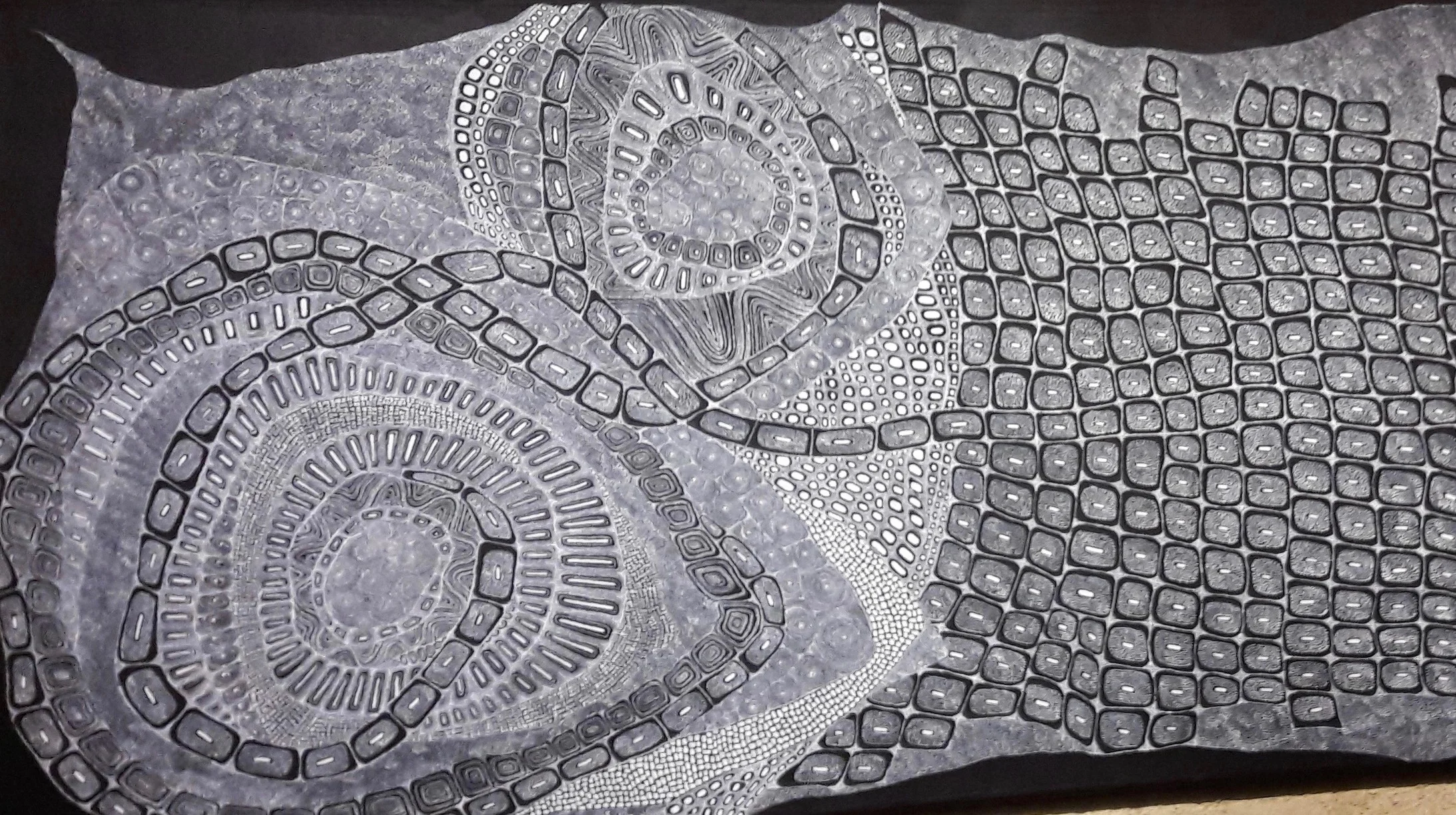 Helen McCarthy Tyalmuty liess sich von einem Krokodil inspirieren (Ausschnitt)