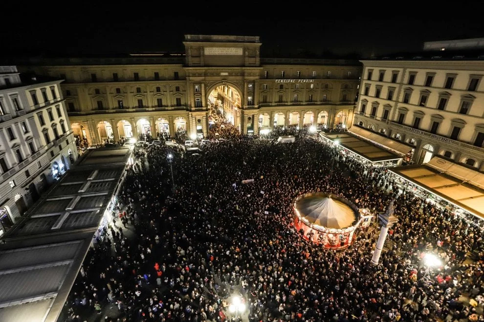 Florenz am Samstagabend (Foto: Keystone/Claudio Giovannini)