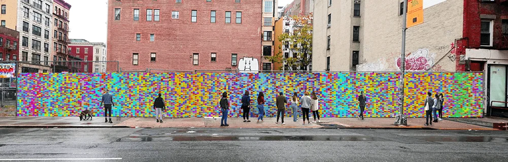 An verschiedenen Stellen in New York City wurden die von der «Washington Post» dokumentierten Lügen Trumps an «Walls of Lies» in Erinnerung gerufen, so hier am 23. Oktober 2020 in Brooklyn (Foto: BK Reader)