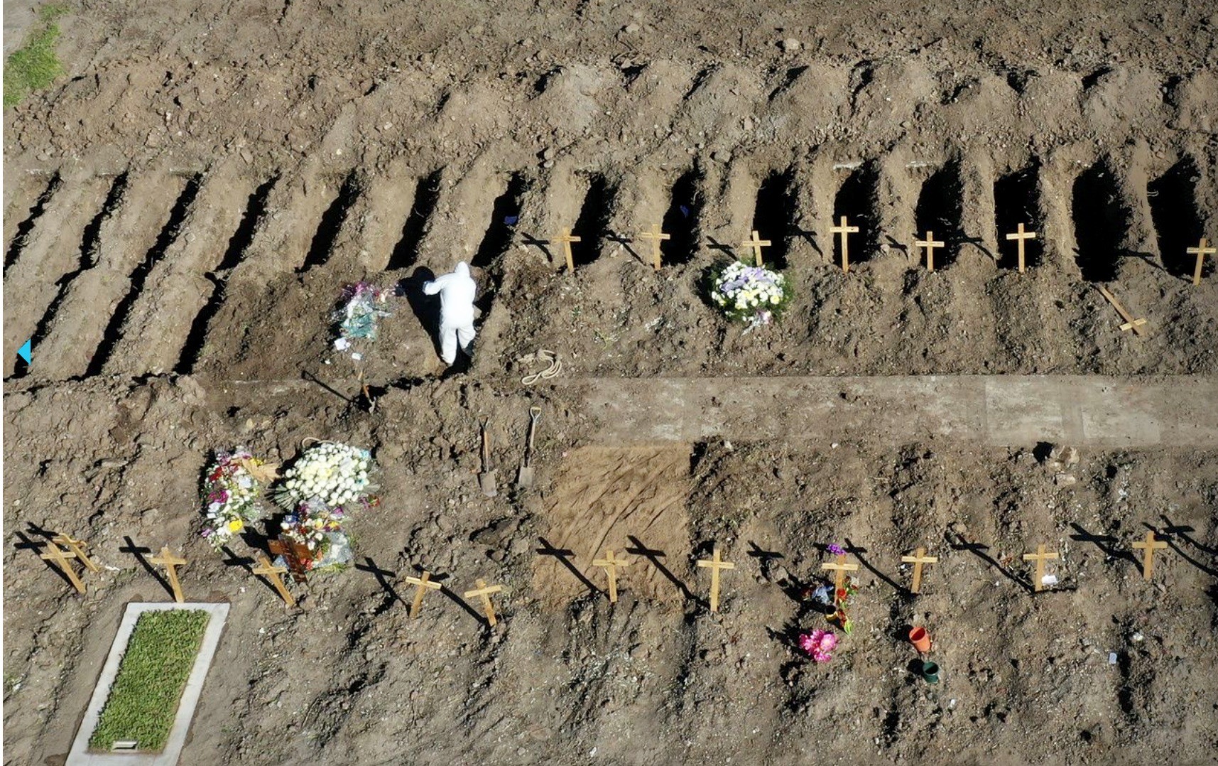 Argentinien verzeichnete anderthalb Millionen Corona-Infizierte. Über 40'000 Menschen starben. Im Friedhof Flores in Buenos Aires herrscht Hochbetreib. (Foto: Keystone/AP/Gustavo Garello)