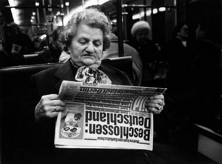 Die gute Nachricht in "Bild" im Februar 1990: Die Alliierten stimmen der Wiedervereinigung Deutschlands zu. So kommen gute Nachrichten an.