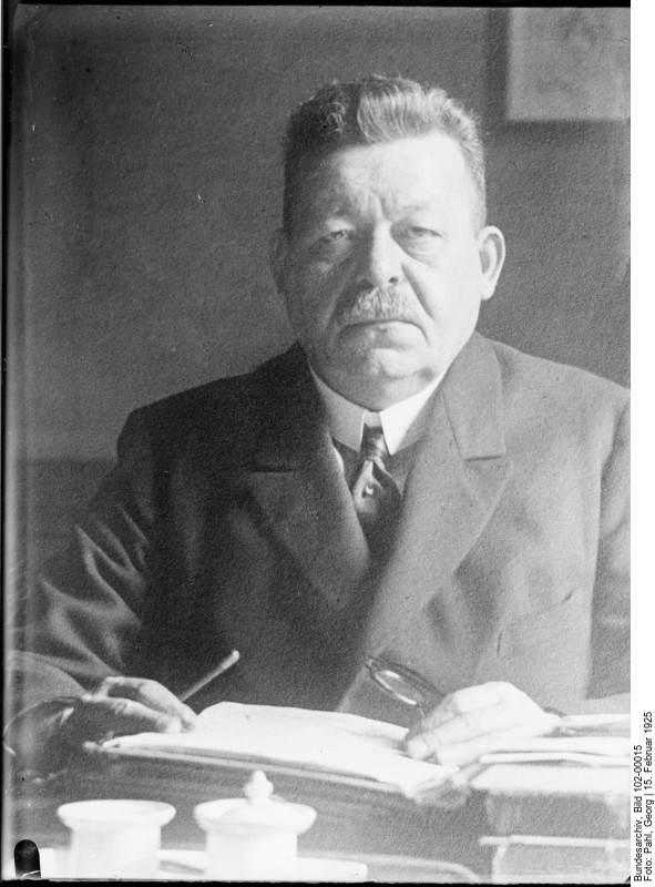 Ein gebrochener Mann: Das letzte Bild, aufgenommen 13 Tage vor seinem Tod (Bild: Deutsches Bundesarchiv, 15. Februar 1925, Fotograf Georg Pahl, Bild Nummer 102-00015)