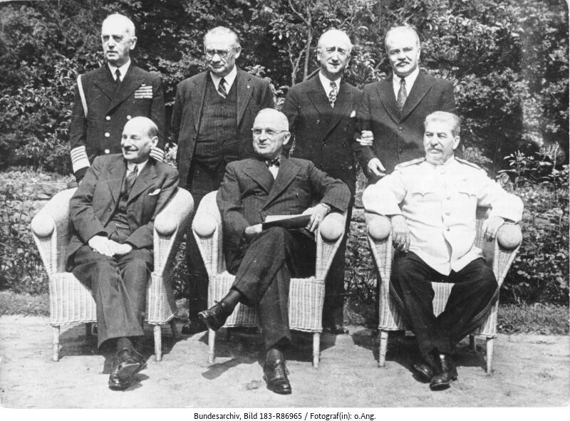 Atlee, Roosevelt, Stalin in Potsdam (Bild: Deutsches Bundesarchiv)