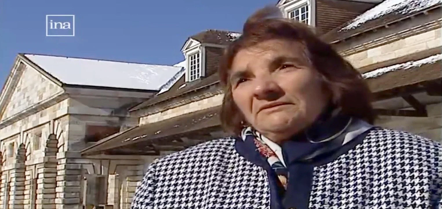 Eine damalige Internierte in der Reportage von FR3  (Bild: France Télévision, FR 3)