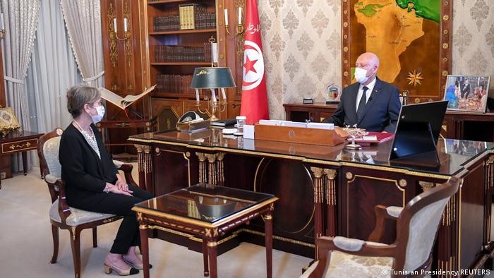 Der tunesische Staatspräsident Kais Saied mit Regierungschefin Najla Bouden