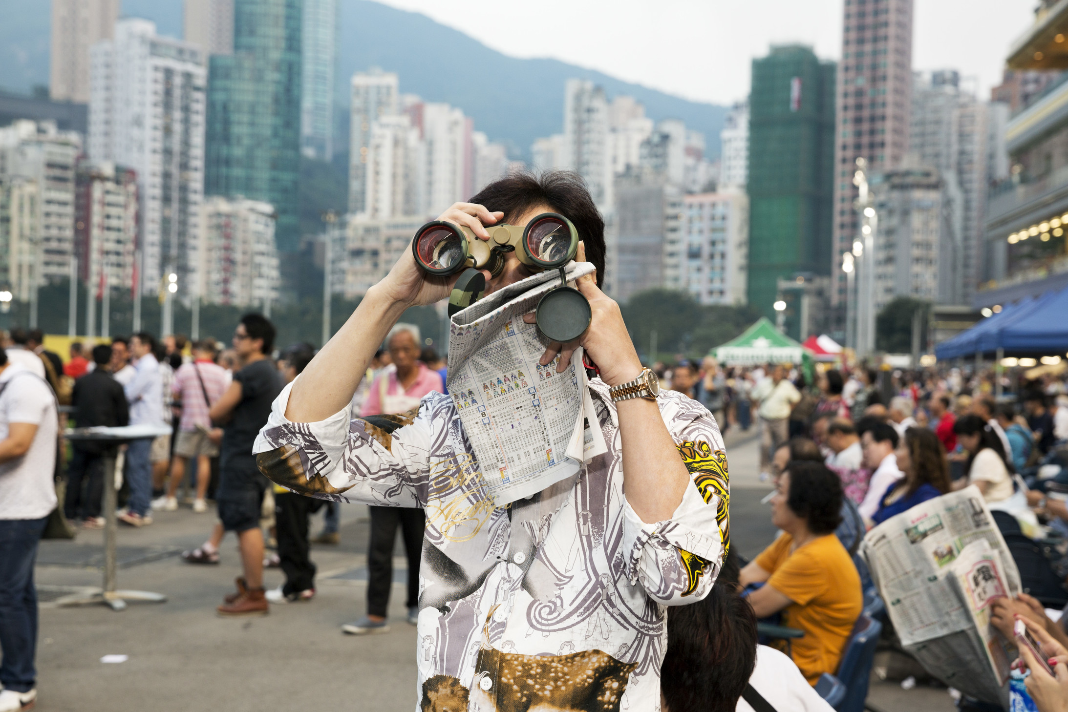 Hongkong, 2013. Pferderennbahn Happy Valley © Martin Parr / Magnum Photos / courtesy Schirmer/Mosel 