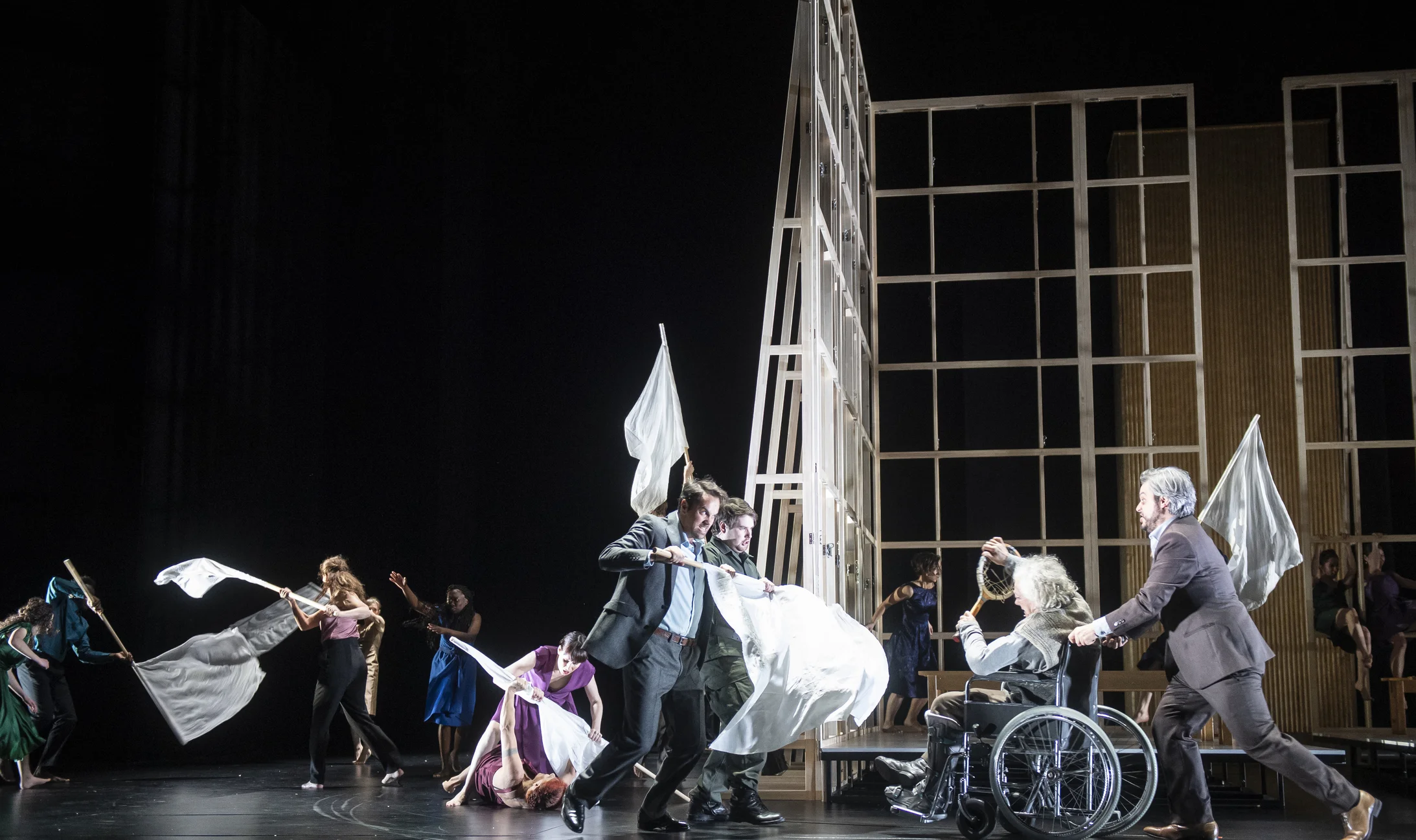 Heimat sieht anders aus – hier sind alle auf der Flucht: Vor sich, vor dem Altern, vor der Welt… Foto: Carole Parodi